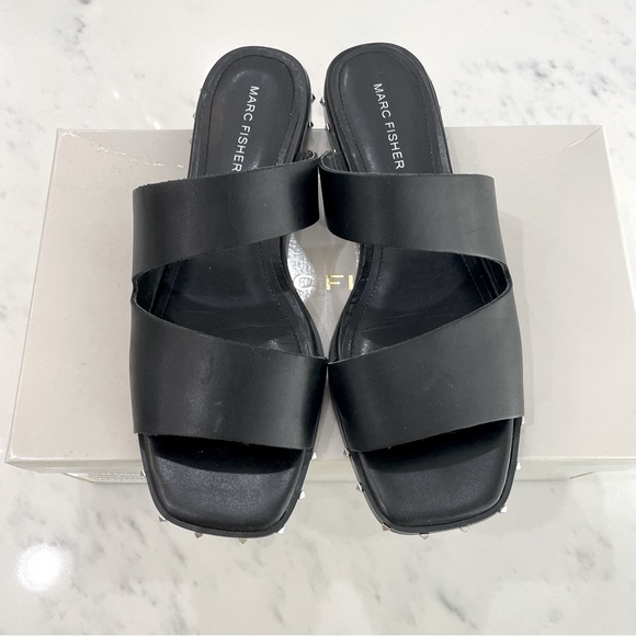 Marc Fisher Black Studded Sandals 7.5 - Picture 6 of 6